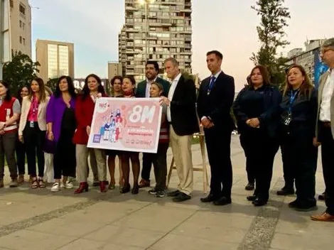 Autoridades de Gobierno lanzan edición especial de la tarjeta Bip! en el marco del 8M