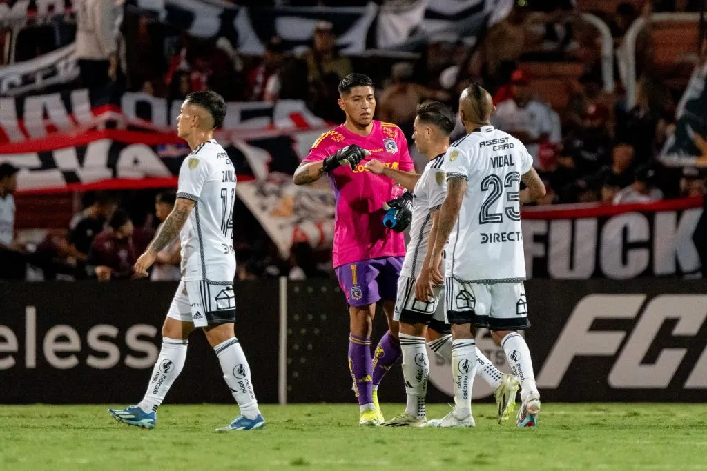 El plantel de Colo Colo quedó distanciado de la plana mayor de Blanco y Negro. (Foto: Guille Salazar | RedGol).