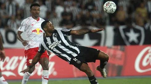 Junior Santos inventa una jugada para darle el triunfo a Botafogo