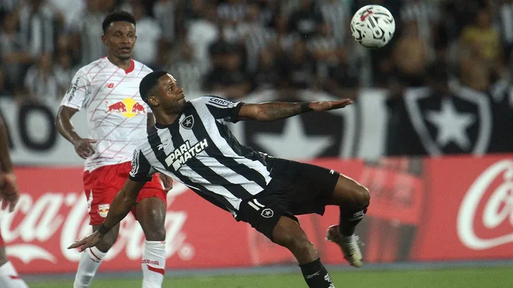 Junior Santos inventa una jugada para darle el triunfo a Botafogo