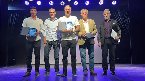 Olmos estuvo en la premiación a Borghi y Feña González