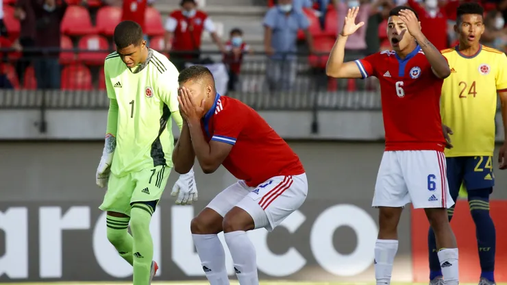 Bastián Roco tuvo un 2023 muy negativo: fue relegado en Huachipato y también en la selección chilena Sub 20.