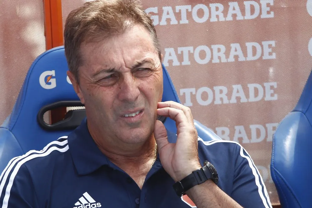 Frank Kudelka como DT de Universidad de Chile. (Marcelo Hernandez/Photosport).