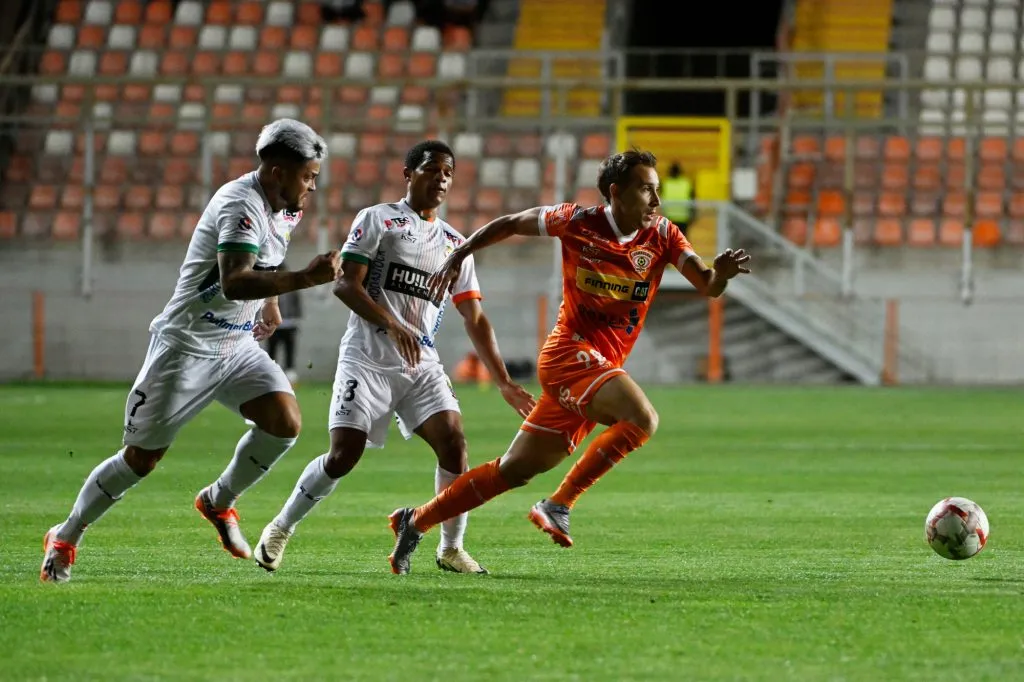 Francisco Arancibia jugando por Cobreloa. Foto: Photosport