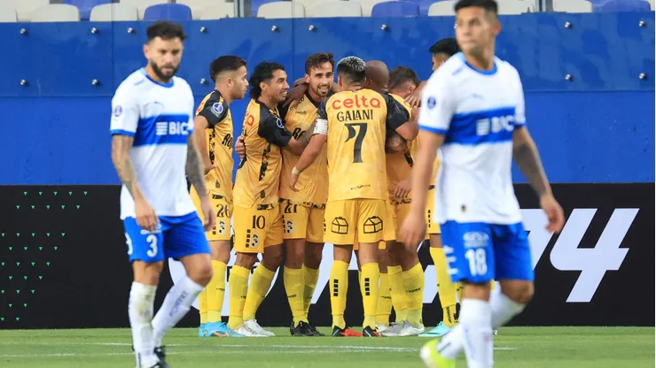 Coquimbo Unido ganó la llave única y dejó a la UC sin Copa Sudamericana.