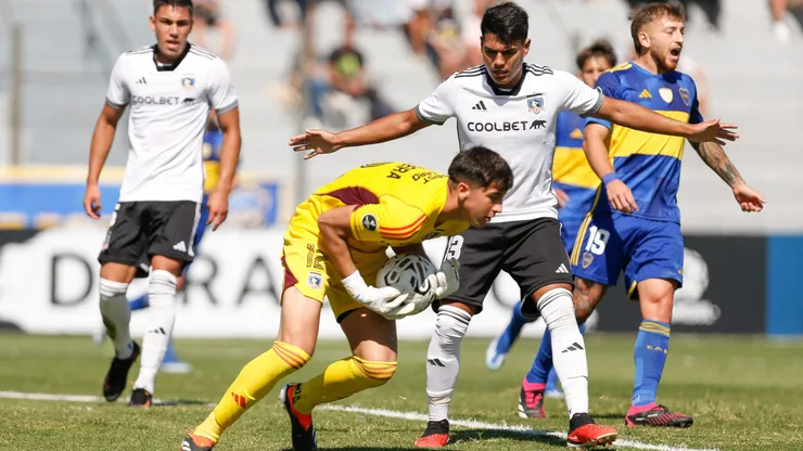 El arquero Gabriel Maureira fue la gran figura de Colo Colo.