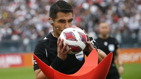 El árbitro será el encargado del duelo en el Monumental.