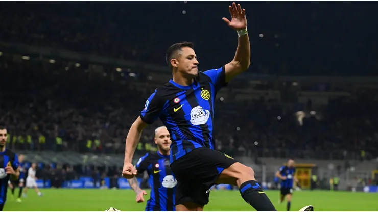 Alexis Sánchez aportó gol y asistencia para triunfo de Inter al Genoa.