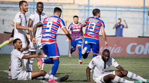 Benjamín Kuscevic celebra su primer gol con Fortaleza.