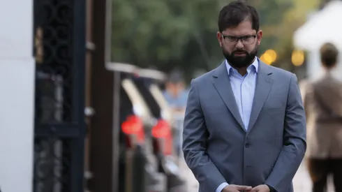 Baja la aprobación del presidente Boric