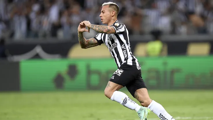 Eduardo Vargas no está siendo considerado en el Mineiro a pesar de estar en el radar de Ricardo Gareca y la Roja.