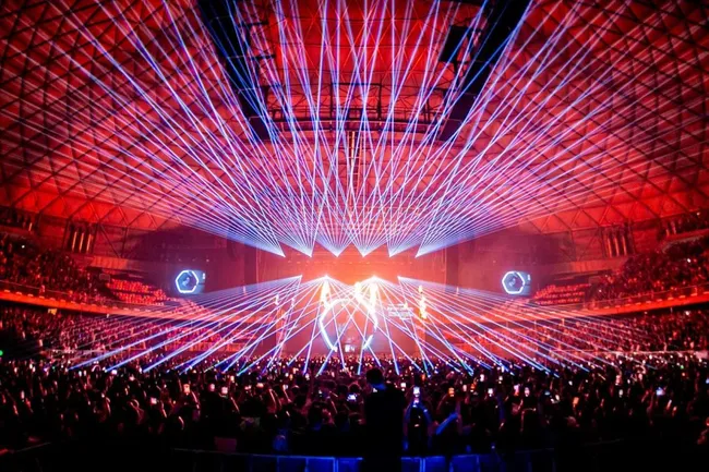 instagram.com/street_machine/