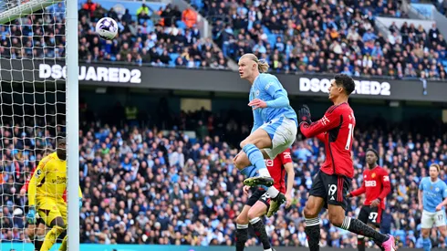 El noruego Haaland se perdió un increíble gol ante el United.