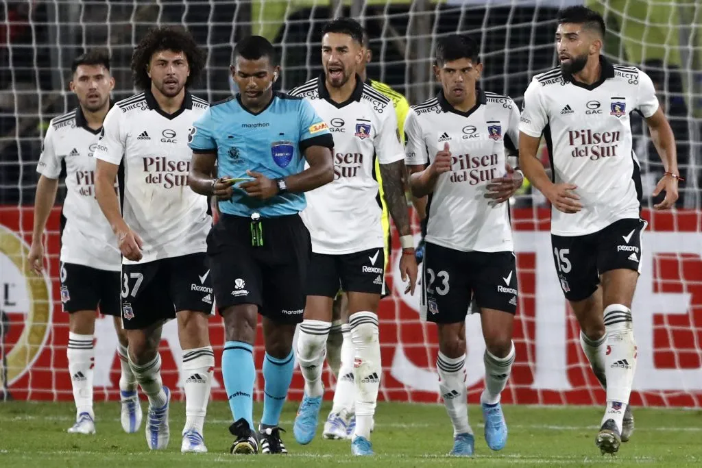 Alexis Herrera no cobró una clara falta de Paulo Díaz (River) e hizo sufrir al Cacique en la Copa Libertadores 2022 | Photosport