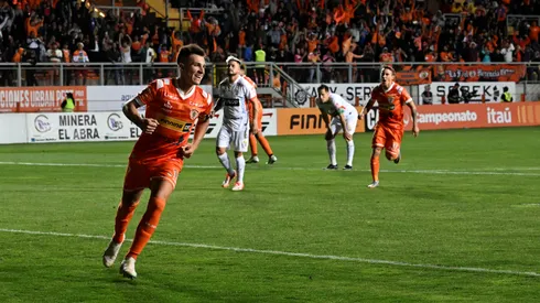 Cobreloa gana en Primera después de casi una década y en el Clásico ante Cobresal.