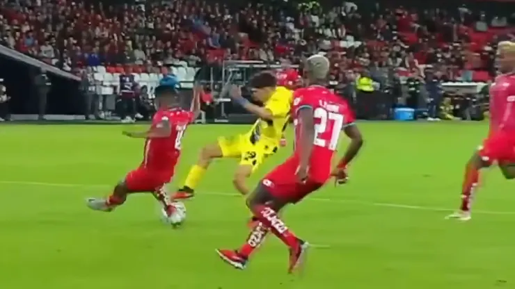 Tomás Rayer hizo una definición de crack para desatar una gran sorpresa en la Libertadores.