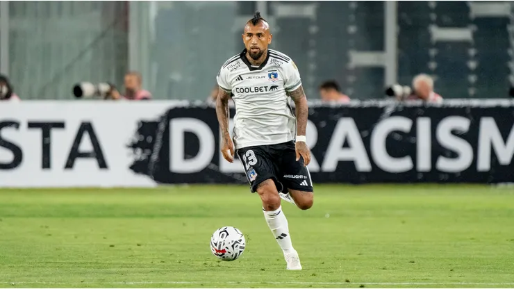 Arturo Vidal jugó el primer tiempo y salió por lesión.