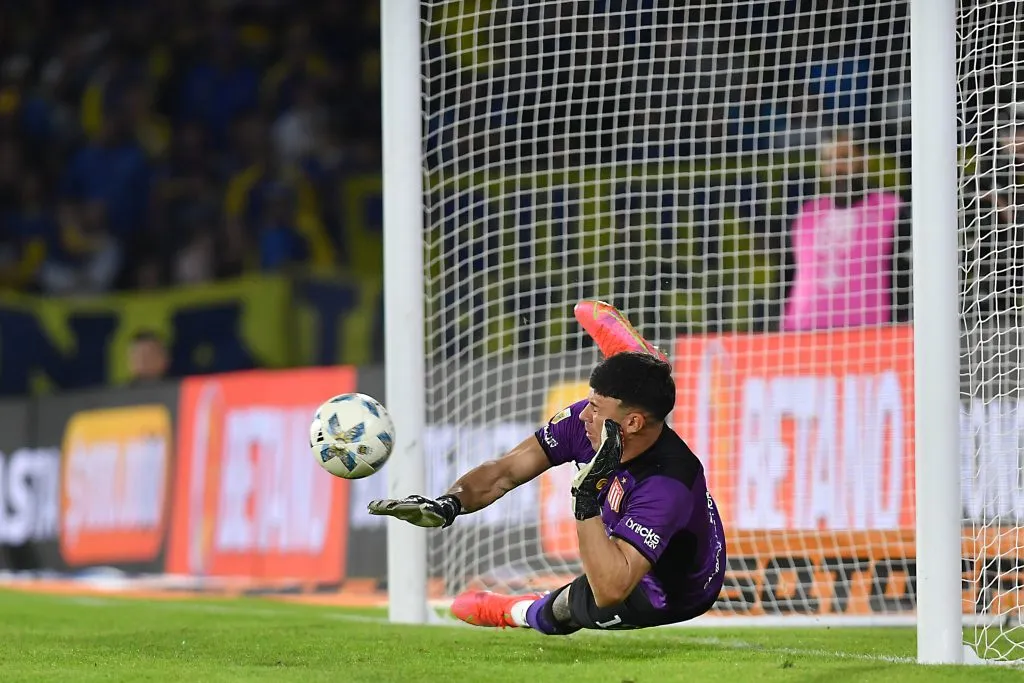 Así fue la tapada de Mansilla a Nicolás Figal. (Hernan Cortez/Getty Images).