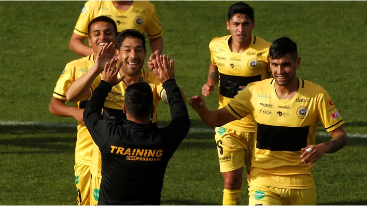 Lautaro de Buin se queda sin técnico tras la renuncia de Carlos Encinas.