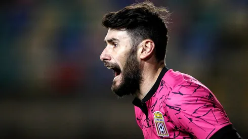 Paulo Garcés tuvo incidente en duelo de Valdivia por Copa Chile.