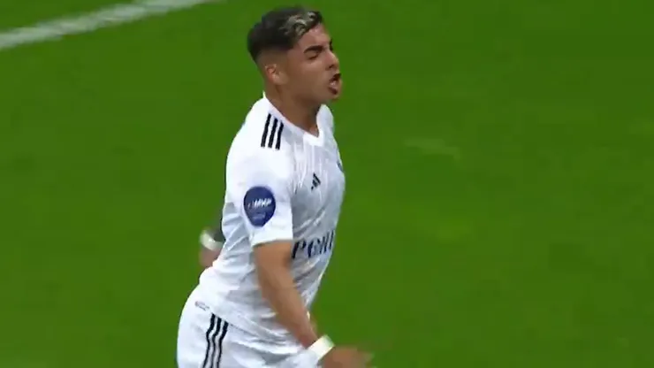 Thompson festejó así el gol ante el Rostov de Rusia.