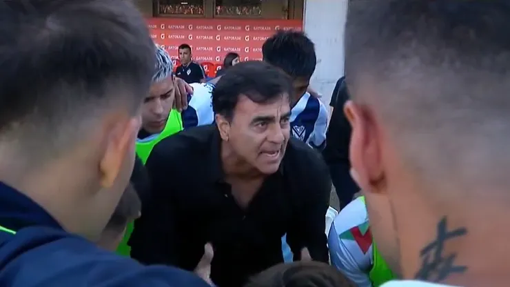 Gustavo Quinteros le quitó mucha presión a Vélez Sarsfield antes de una tanda decisiva en la que no todo comenzó bien.