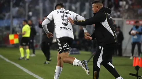 Damián Pizarro recibió el reconocimiento de Jorge Almirón.