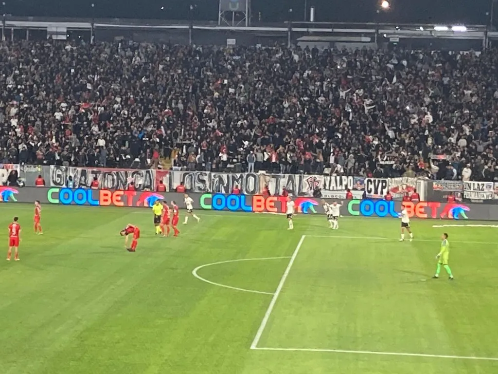 Aued reclama infracción de Cortés mientras Colo Colo celebra