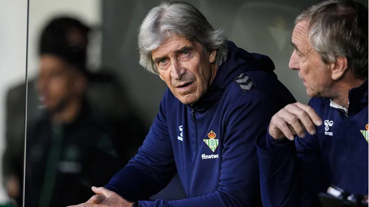Manuel Pellegrini es alabado en España tras un nuevo hito con el Betis.