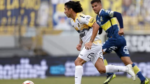 Coquimbo y Everton pelean por meterse entre los de arriba.