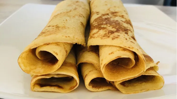 Receta de panqueques con manjar fáciles y en pocos pasos.