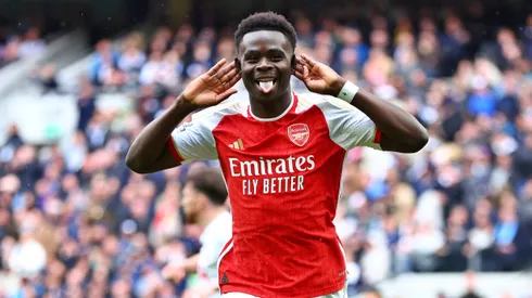 Arsenal le sacó cuatro puntos de ventaja al Manchester City, aunque con dos partidos más.