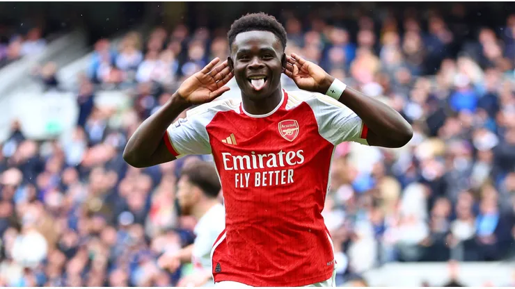 Arsenal le sacó cuatro puntos de ventaja al Manchester City, aunque con dos partidos más.