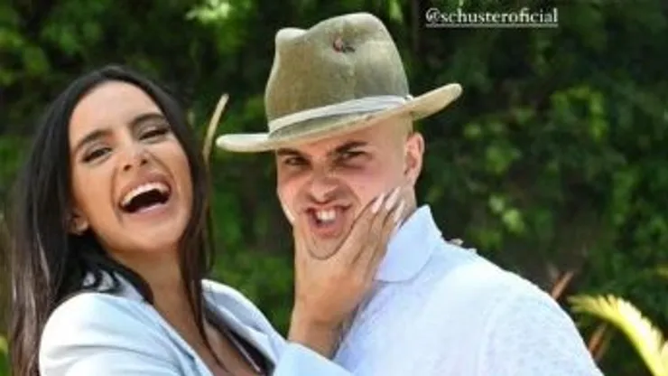 ¿Quién es la esposa de Augusto Schuster?