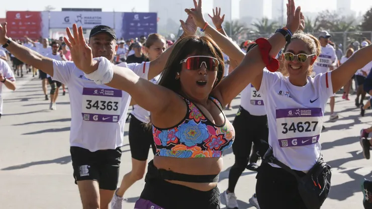 Los chilenos saldrán a las calles para correr en Santiago.