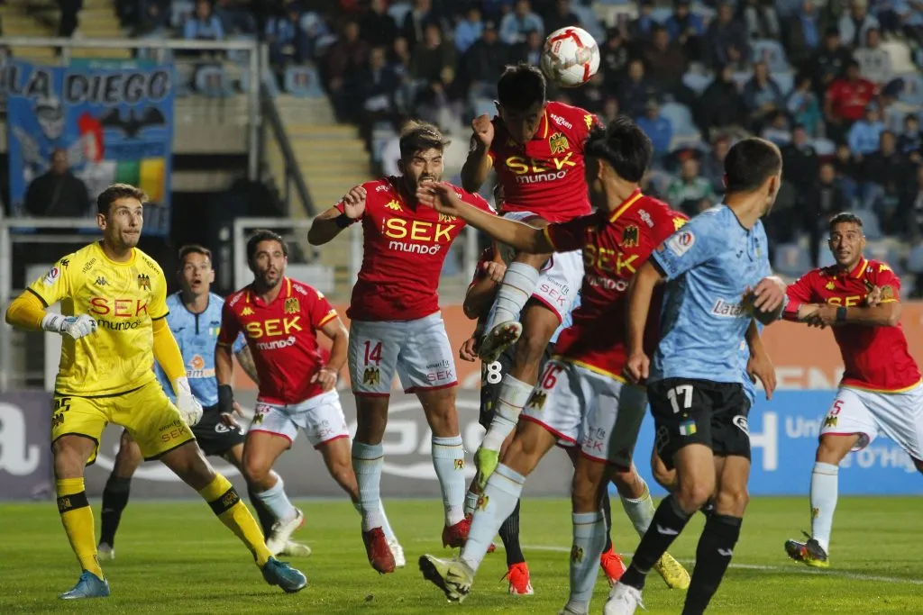 Unión Española estuvo a segundos de llevarse una victoria. Foto: Jorge Loyola/Photosport