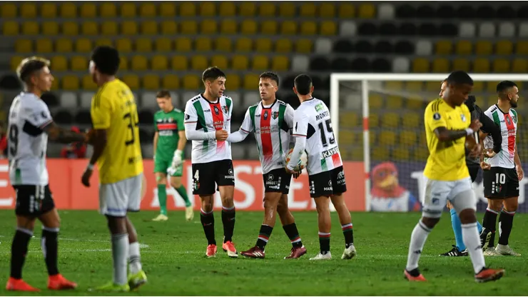 Millonarios se complica en Copa Libertadores tras caer ante Palestino en Coquimbo.