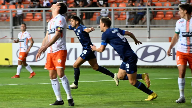 Cobresal hipoteca sus opciones en Copa Libertadores tras caer ante Talleres.
