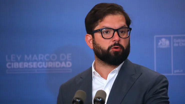 Presidente Gabriel Boric El Presidente Gabriel Boric, junto a las ministras y ministros del Interior, Relaciones Exteriores, Defensa, Hacienda, Secretaría General de la Presidencia, Justicia, Transportes, Energía y Ciencia, participan de la promulgación de la Ley Marco de Ciberseguridad y la entrega de la Política Nacional de Ciberseguridad. Javier Salvo/Aton Chile