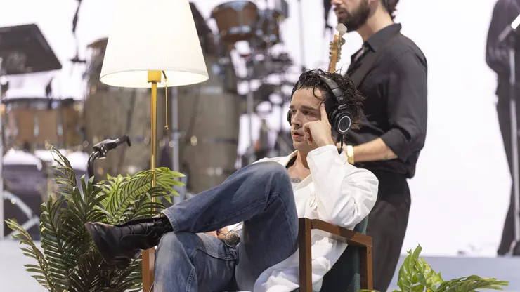 Matty Healy revela si escuchó o no TTPD de Taylor Swift
