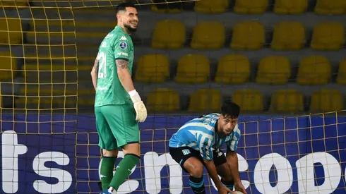 Gabriel Arias sufrió con la cancha del Sánchez Rumoroso