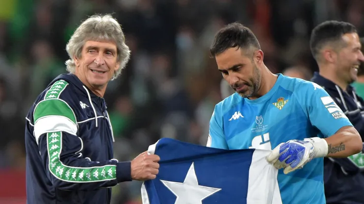Claudio Bravo y Manuel Pellegrini separarán sus caminos tras esta temporada en Betis.