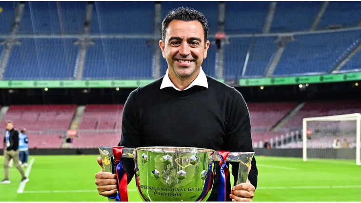 Xavi Hernández hará cumplir su contrato por una temporada más.