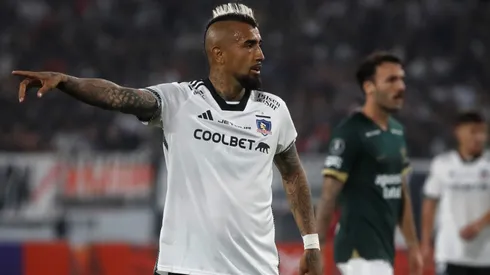 Arturo Vidal, la víctima preferida de Leonardo Véliz en redes sociales.