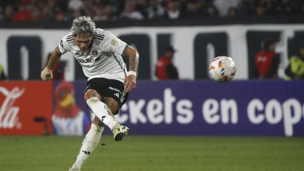 Carlos Palacios recibió respaldo de Almirón y será titular contra Cerro Porteño