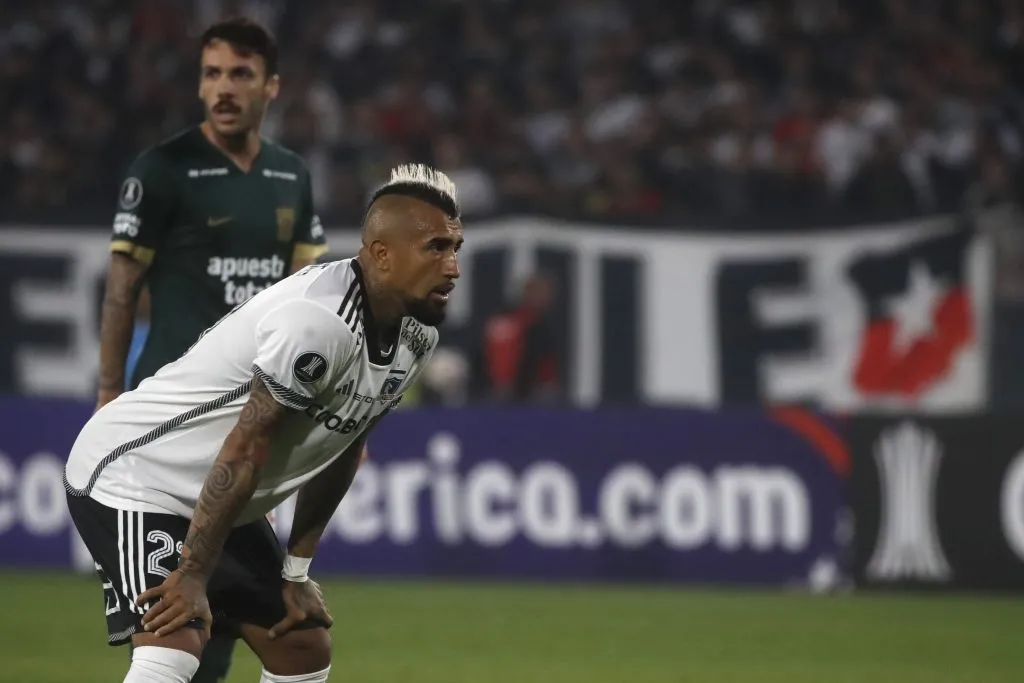 Para Vidal, cuando jueguen de visita, los equipos dejarán más espacios para atacarlos. Foto: Jonnathan Oyarzun/Photosport