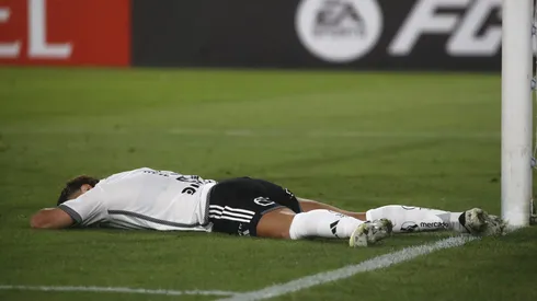 El Colorado Gil quedó muy enrabiado por la amonestación que le sacaron.