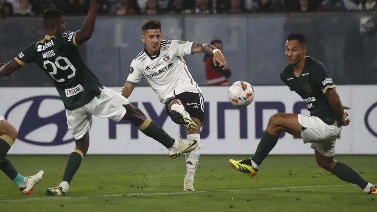 Colo Colo y Alianza Lima animaron un ajustado partido en la Copa Libertadores.