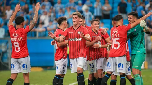 Huachipato salta a la cancha hoy.