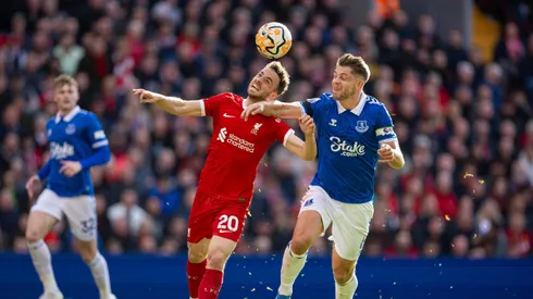 Liverpool visita a Everton.